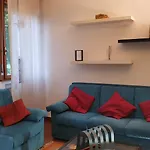 Grande Immerso Nel - Poeta Lägenhet