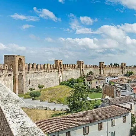 Appartamento Grande Immerso Nel - Poeta *